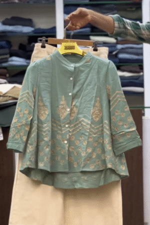 Casual Regular Sleeves Embroidered Women Green Top