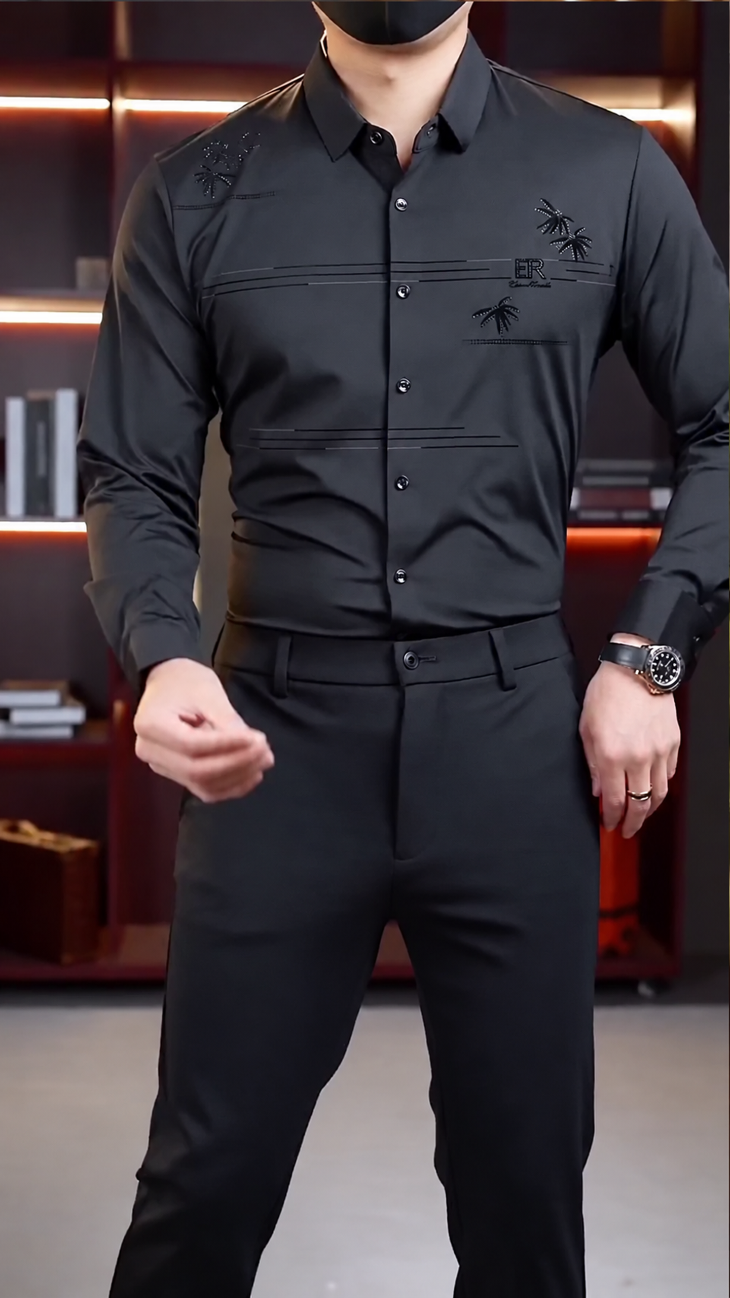 Men Regular Fit Solid Spread Collar Formal Shirt
