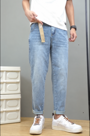 Men’s Light Blue Slim-Fit Casual Denim Jeans